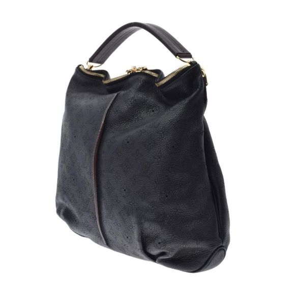 Louis Vuitton Monogram Mahina Selene MM Black Mahina Leather Shoulder Bag - Picture 2 of 9